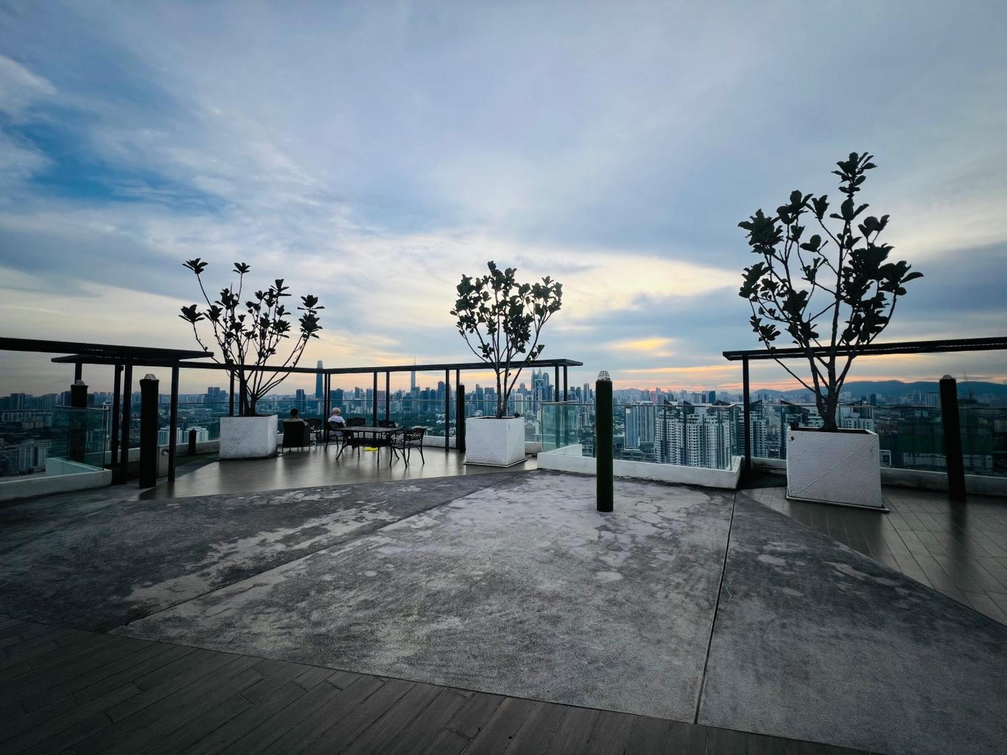 Reizz Residence By Elysium Kuala Lumpur Eksteriør billede
